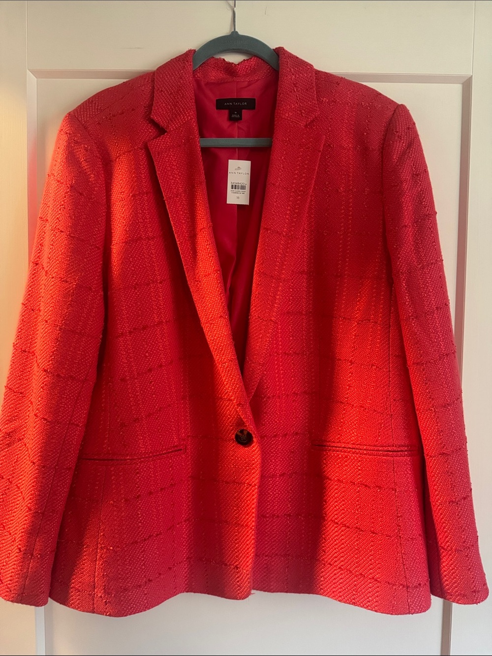 Ann Taylor Vibrant Red Textured Single-Button Blazer